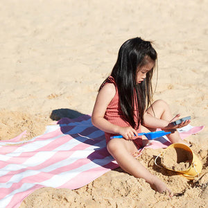 Kids Beach Towels - Malibu Pink - Medium (130 x 70 cm)