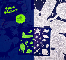 Space station + stickers - Giant poster