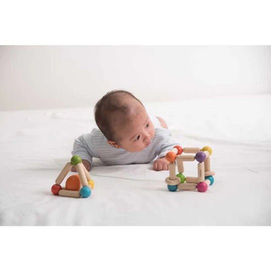 Triangle Clutching Toy - Clásico