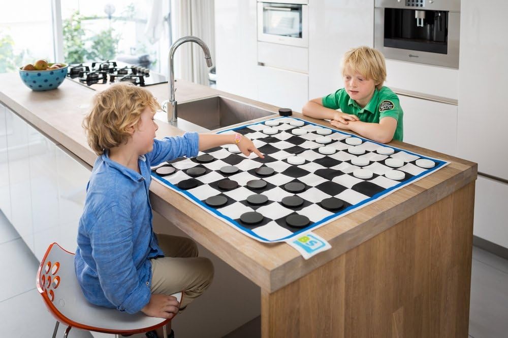 Giant Draughts
