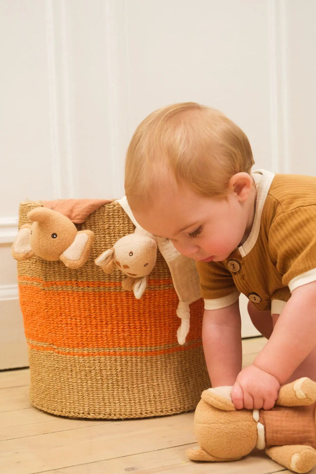 Ollie the elephant doudou and rattle gift set