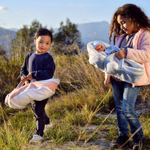 Mimi 42 cm Llorona Capazo Rosa