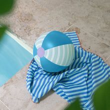 Beach ball - Ocean