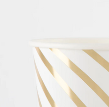 Gold Swirl Cups (x 8)