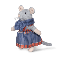Little Mouse Doll Sam's mother