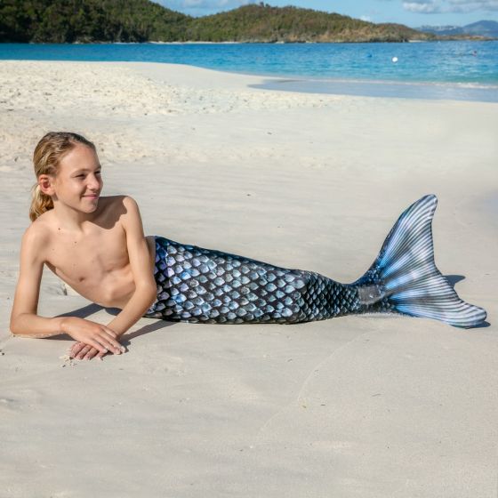 Barracuda cola de sirena negra