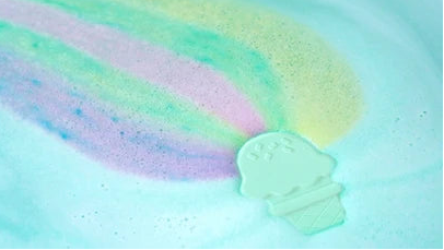 Rainbomb Aurora - Ice Cream