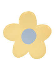 Daisy Shaped Plates