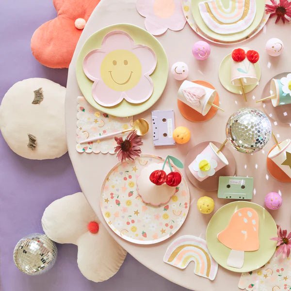 Happy Face Icons Shaped Napkins (x16)