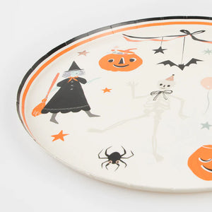 It's Halloween! Dinner Plates (x 8)