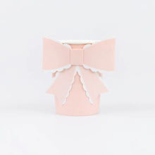 Scalloped Bow Cups (x 8)