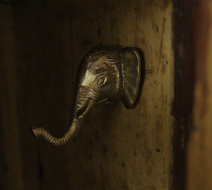 Billy Elephant Hook Large