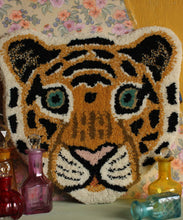 Cloudy Tiger Head Rug