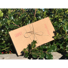 Cuencos y bellotas de madera