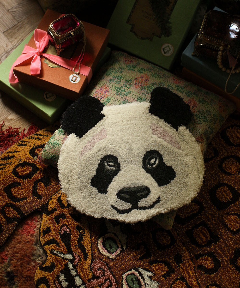 Plumpy Panda Head Rug