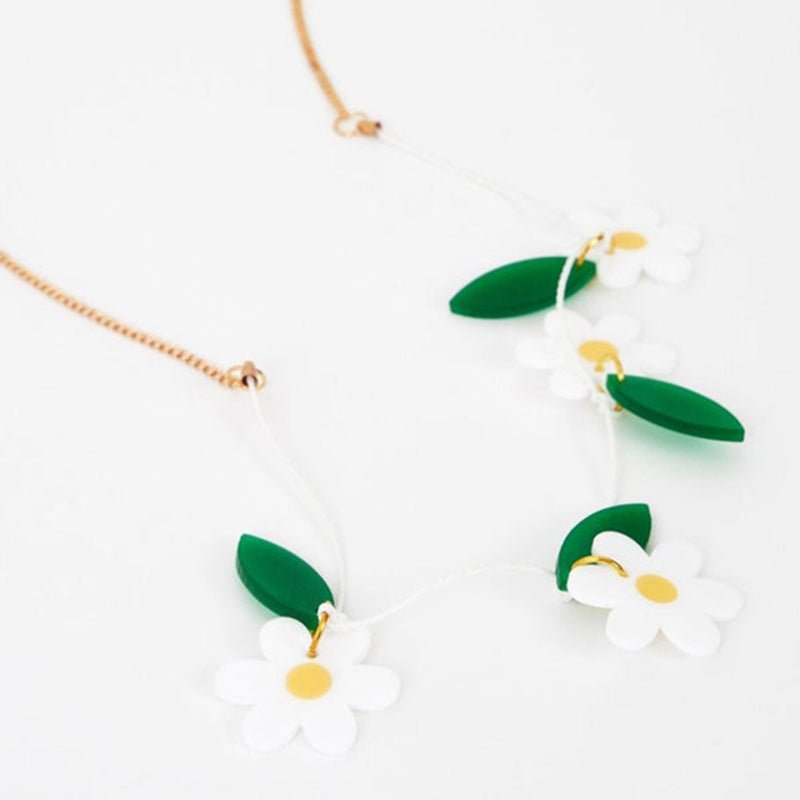 Daisy Necklace
